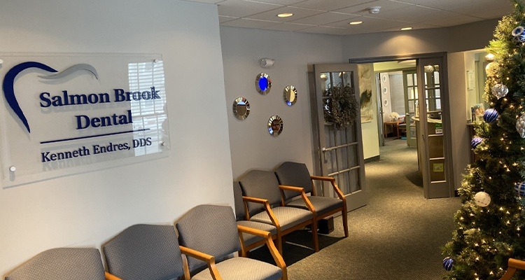 Salmon Brook Dental office waiting room